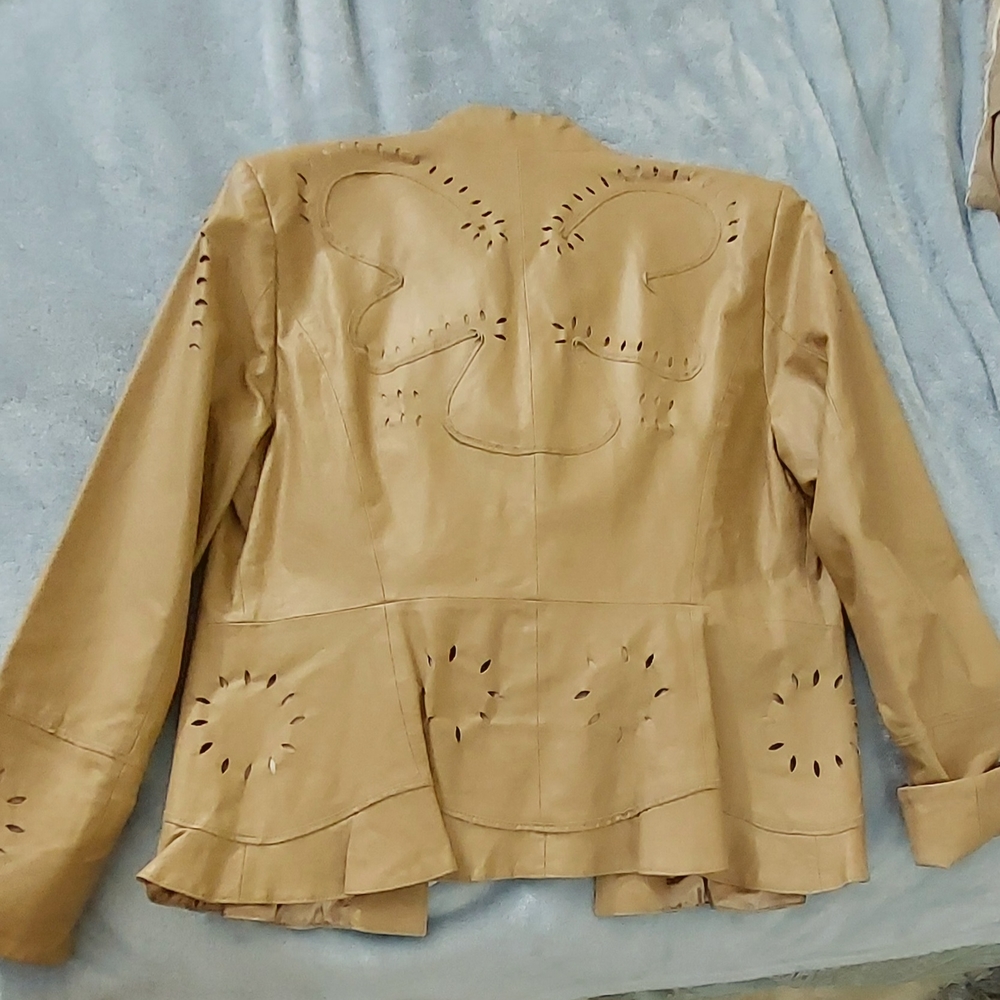 Tan Jacket - Picture 2 of 4